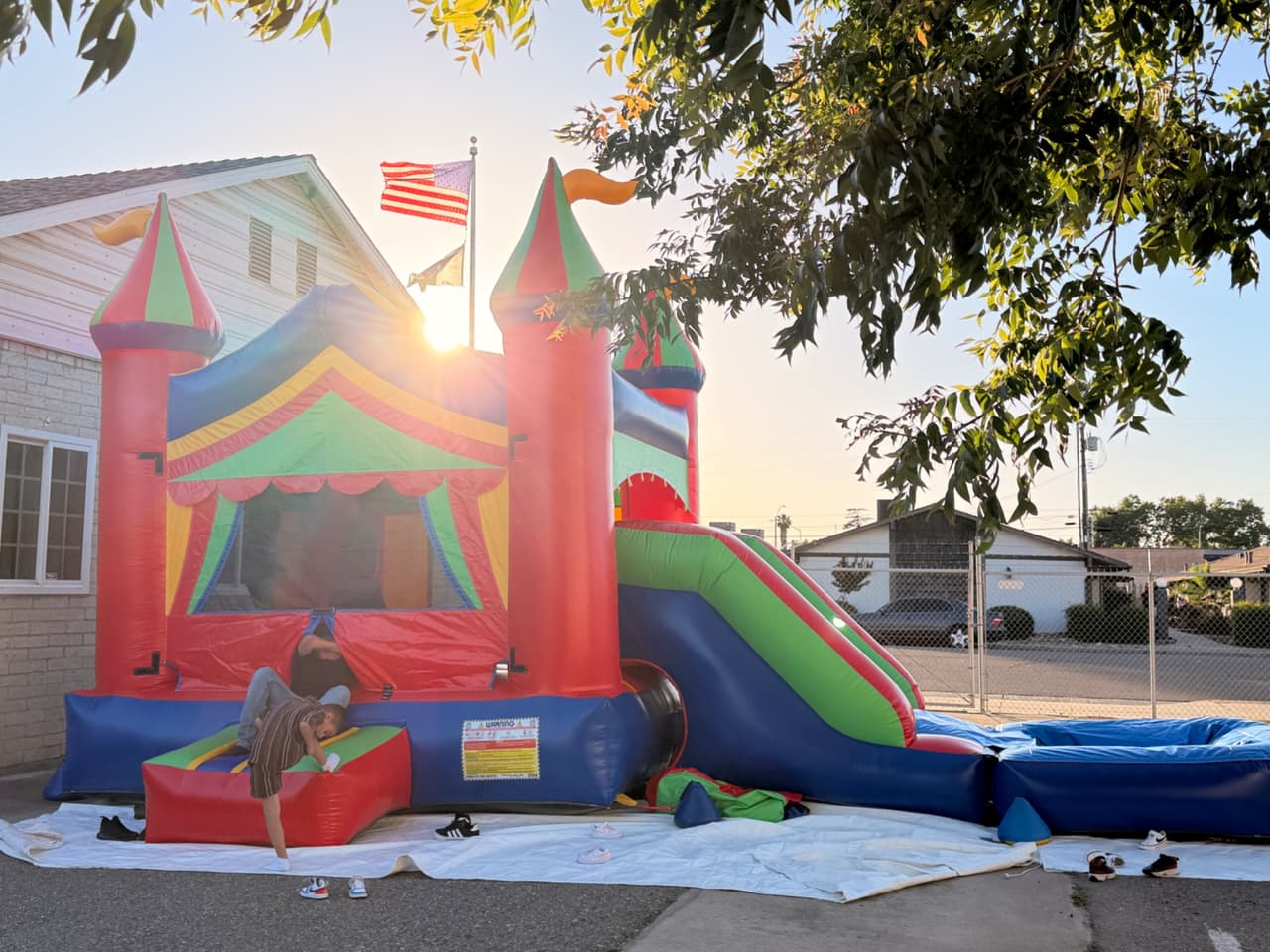 Combo slide + jump house
